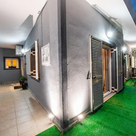 Yiannis Suite Santorini Fíra Kültér fotó