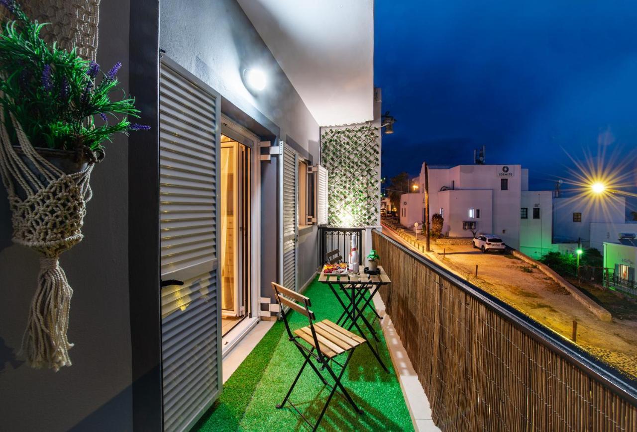 Yiannis Suite Santorini Fíra Kültér fotó